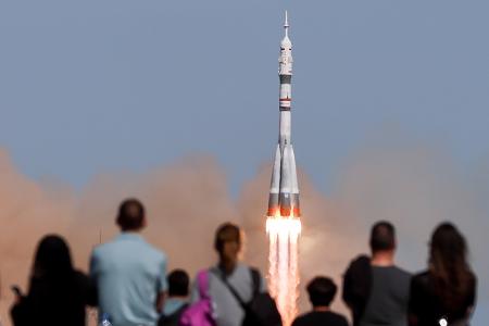 米ロシアの飛行士３人、ＩＳＳに 宇宙船ソユーズ打ち上げ | | 全国のニュース