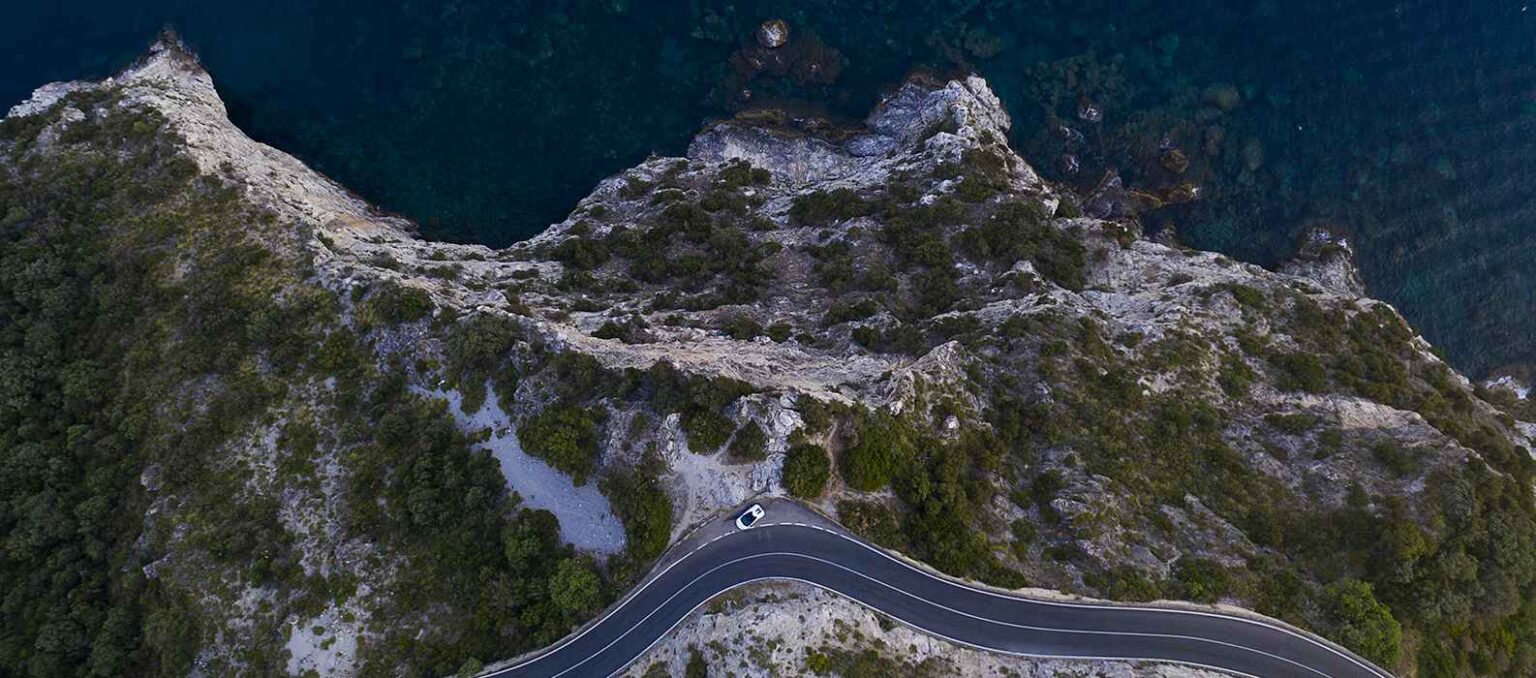 Lamborghini’s photo project “With Italy, For Italy” heads south