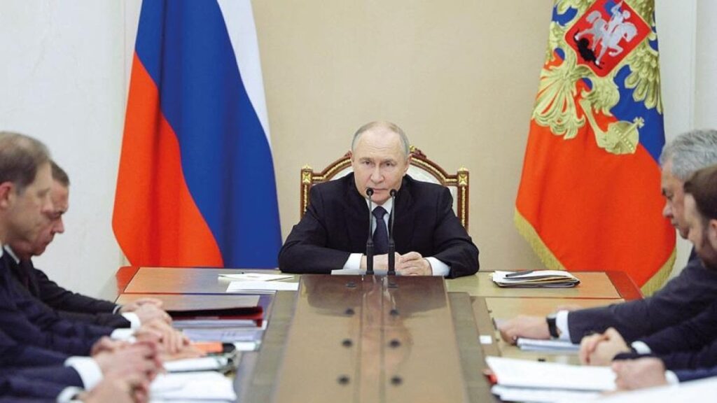 プーチンの逮捕の年齢の順序を無視しているノルディオのイタリア