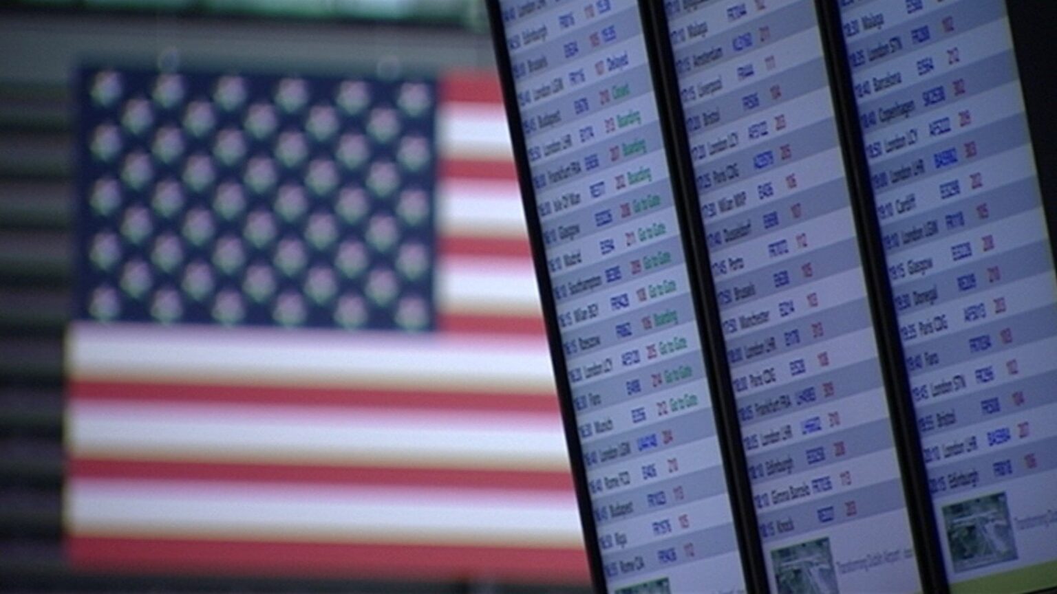 先月アイルランドから米国への訪問者番号27％