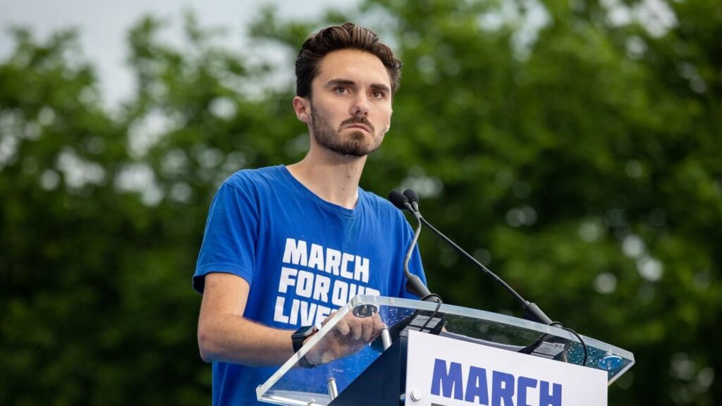 議員を追放するためのデイビッド・ホッグの計画でのハウス民主党のヒューム