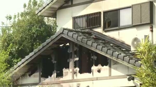 落雷が原因か 筑前町の木造住宅で火事 「雷のような音がしてテレビや電気が消え…エアコン部分が赤く燃え上がった」 福岡