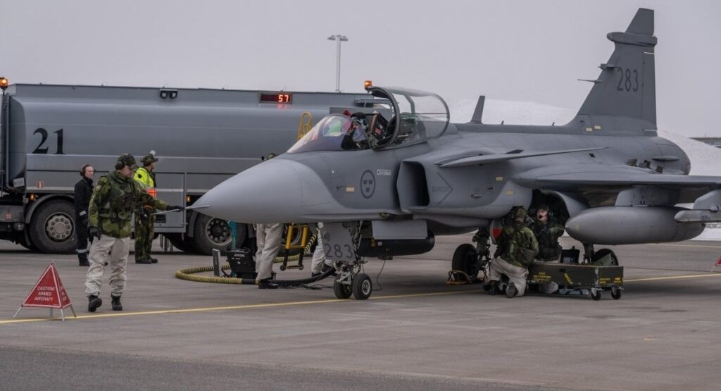 スウェーデンはウクライナに16億ドルの援助パッケージで武器を供給し、GripenまたはSaab 340 AEW＆Cに予想外のヒントがあります