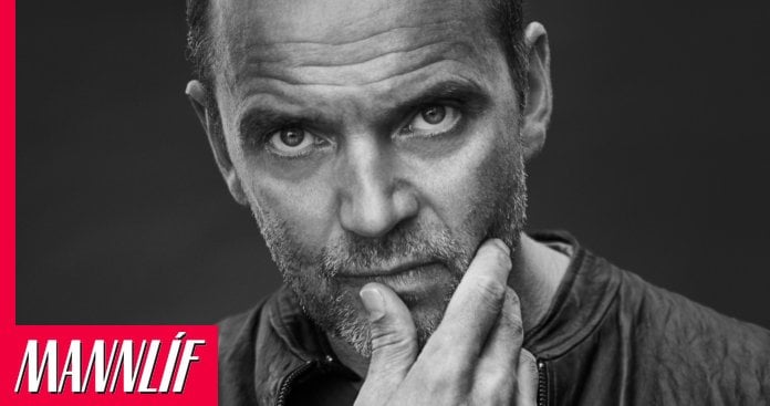 StefánMániは、思春期シリーズは「反白」だと言います