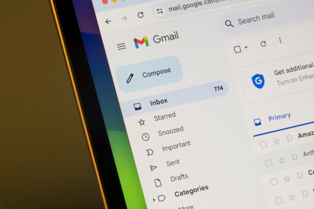 「Googleからのセキュリティ警告」を装う詐欺メールが届いた。その巧妙な手口と対処法を教えます