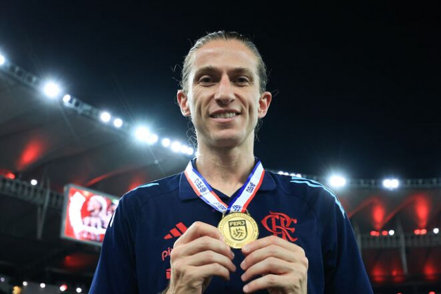 就任後の成績は19勝５分け１敗。悩める王国にブラジル人の若手監督が登場！現役時代はアトレティコやセレソンで活躍【現地発】(SOCCER DIGEST Web) - goo ニュース