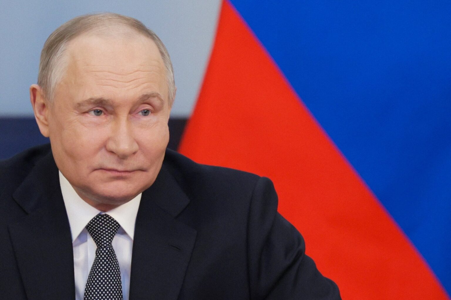 プーチンはウクライナでトランプをock笑しています：ポーランドのシコルスキー