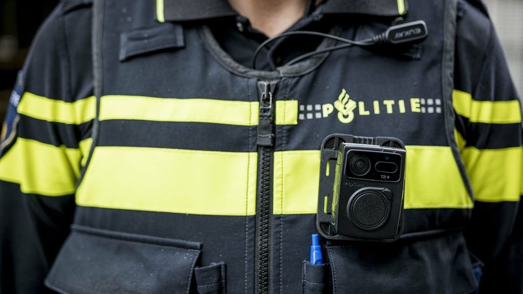 ロッテルダンマー（18）アムステルダムでトランスパーソンに対する暴力で逮捕された