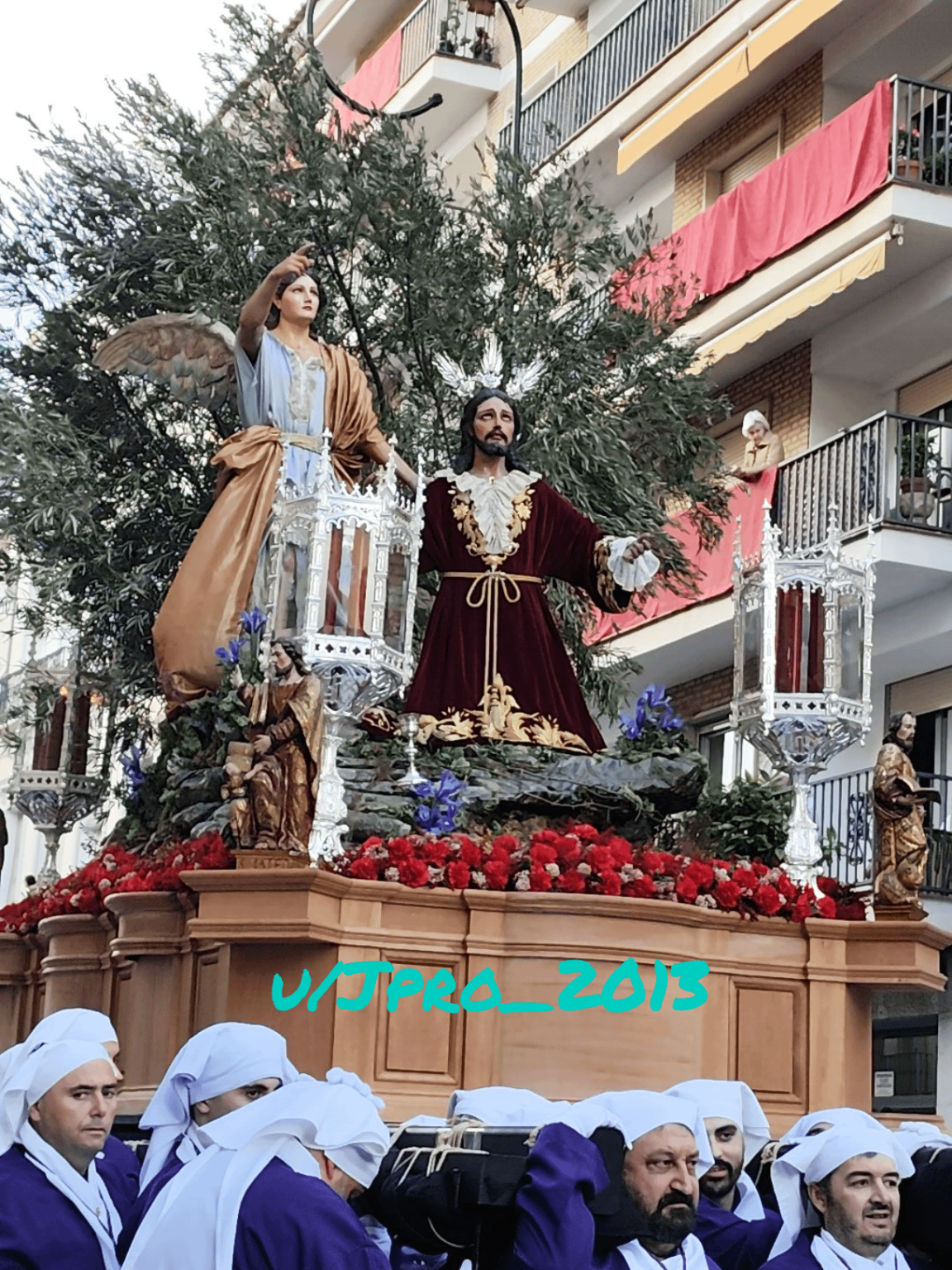 庭の急いで（ひよこ、antequera）
