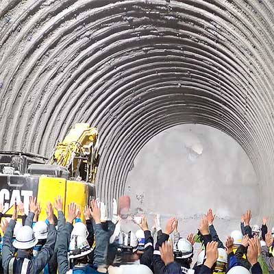 北海道新幹線 渡島トンネル（上二股）工区が隣接する（北鶉）工区へ到達｜鉄道ニュース｜2025年4月28日掲載｜鉄道ファン・railf.jp