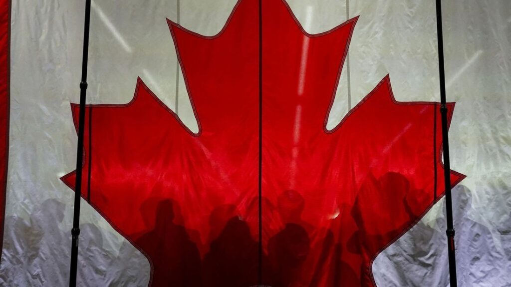 カナダ総選挙、トランプ関税や「併合」の脅威が影を落とす - CNN.co.jp