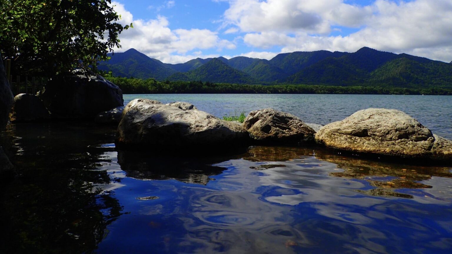 【北海道編】疲れやストレスが吹き飛ぶ！「絶景を堪能できる温泉」５選（高橋一喜） - エキスパート - Yahoo!ニュース