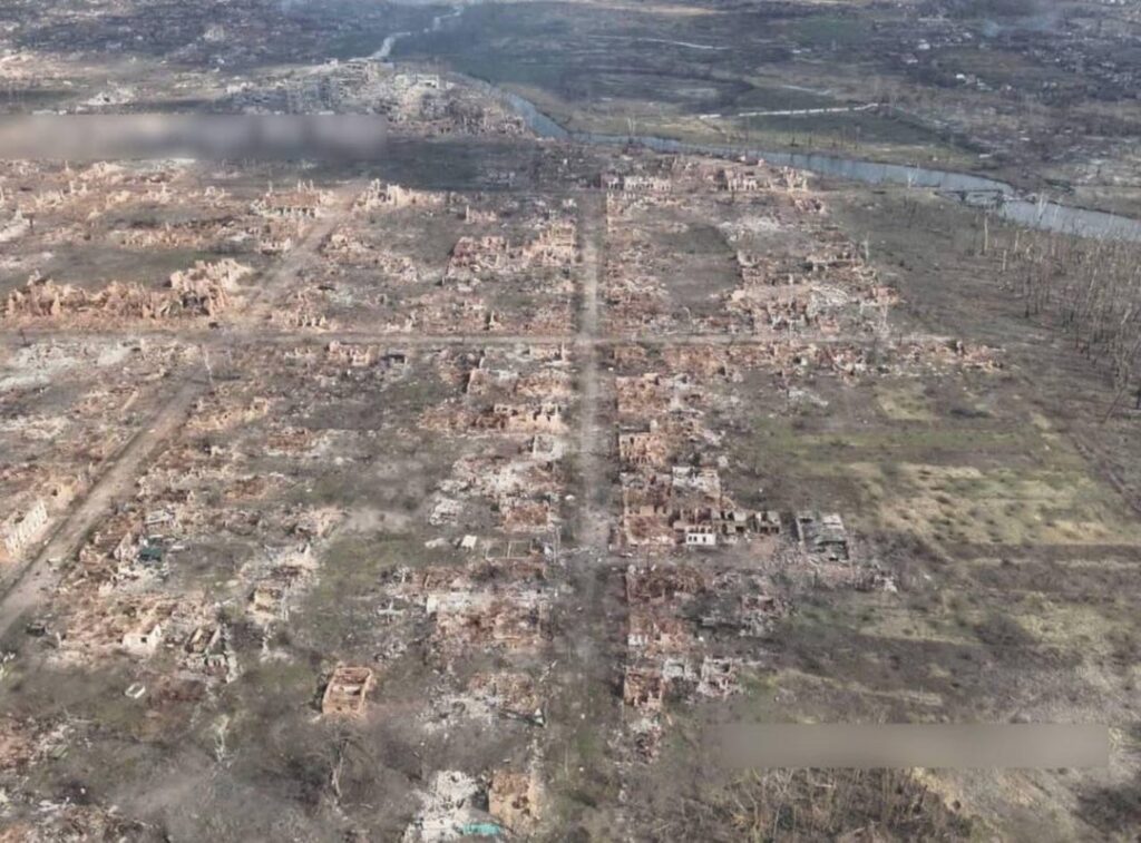 元ウクライナのヴォフチャンスの都市の遺跡 - ハリコフの忘却で、戦前の人口は約17,500人の住民でした。それは、ロシアの砲兵砲撃とミサイルの攻撃によって完全に破壊されました。