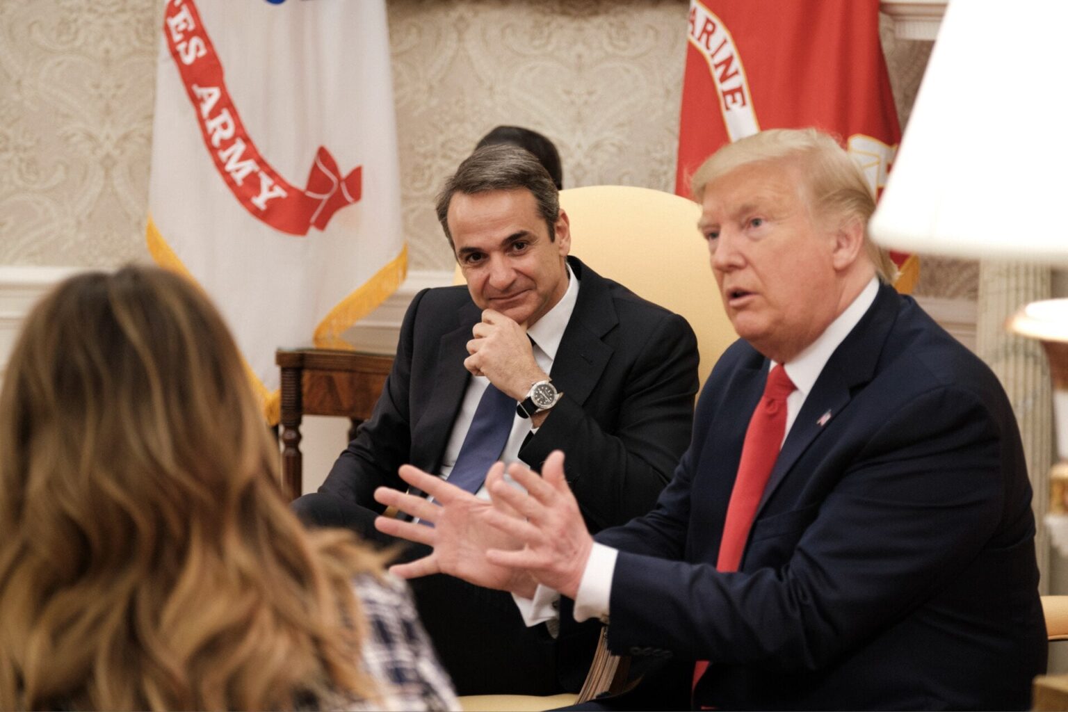 ミトタキスが介入し、トランプは誰が命令するかを学びました