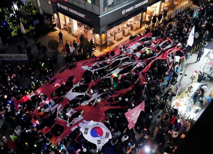South Korea’s Justice Ministry imposes a travel ban on President Yoon over martial law | World News South Korea’s Justice Ministry imposes a travel ban on President Yoon over martial law