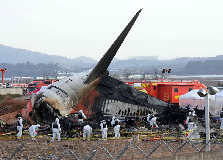Black boxes from South Korea plane crash failed to record final 4 minutes, officials say