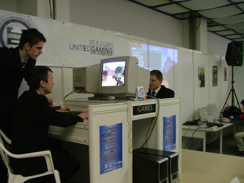FICOはカウンターストライク（2004）