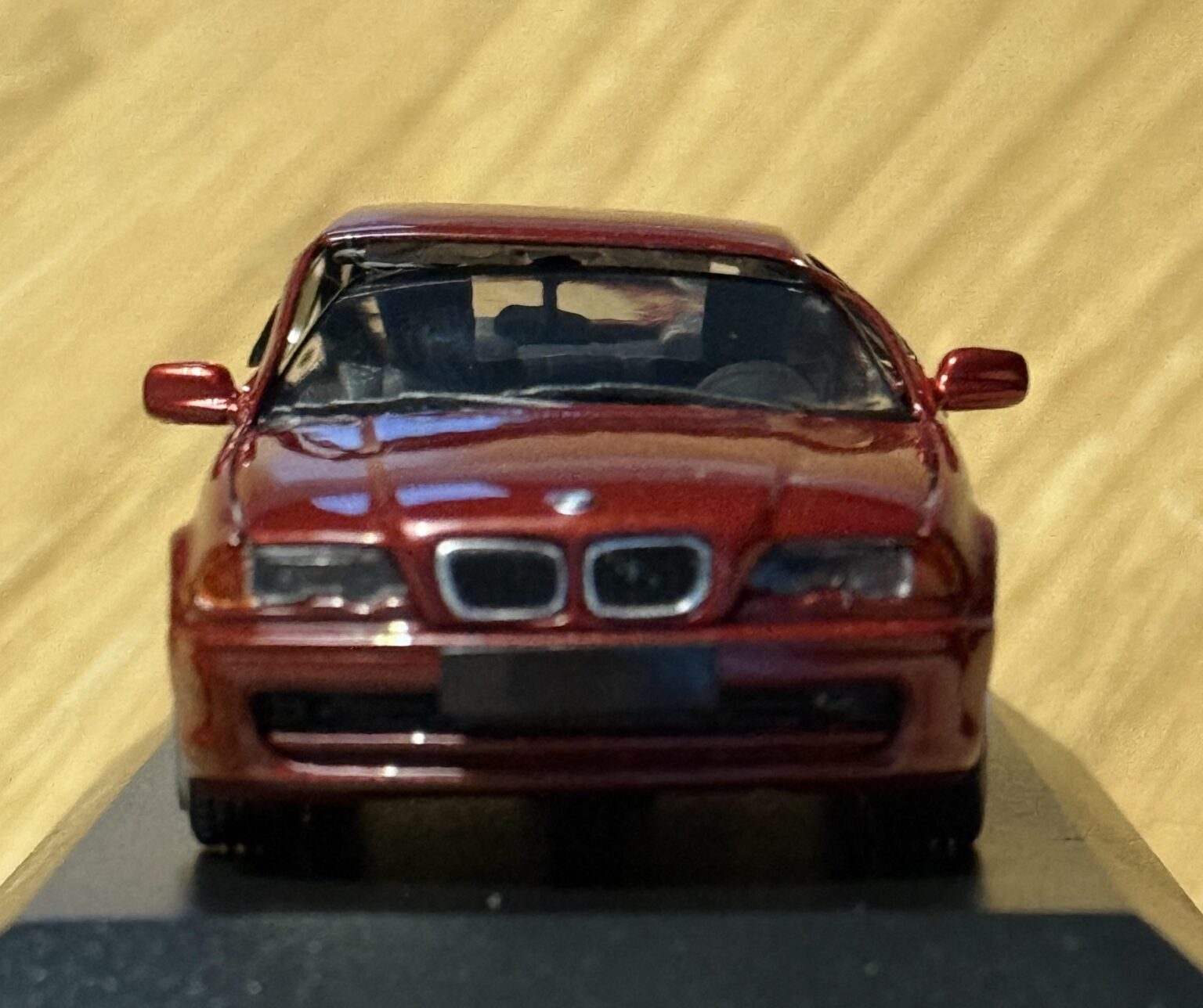 モデルカーの修理？