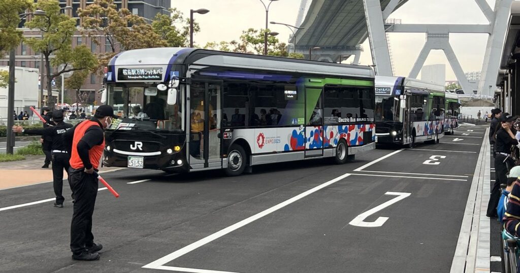 「並ばない万博」以前の問題だろ！ガラガラなのにバスに乗れない“謎システム”にため息が出る… | News&amp;Analysis