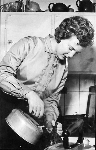 世界で最もクールな女王の誕生日おめでとうございます！