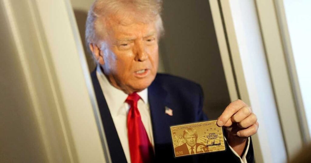 トランプ氏が7億円「ゴールドカード」を公表 デザインに本人の顔、外国富裕層に米永住権 | 産経新聞