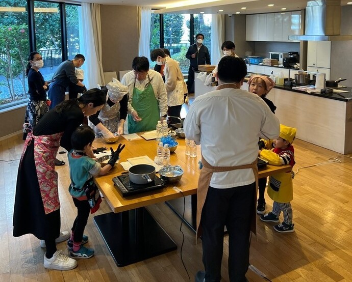 両市の食材を使ったクッキング教室の写真