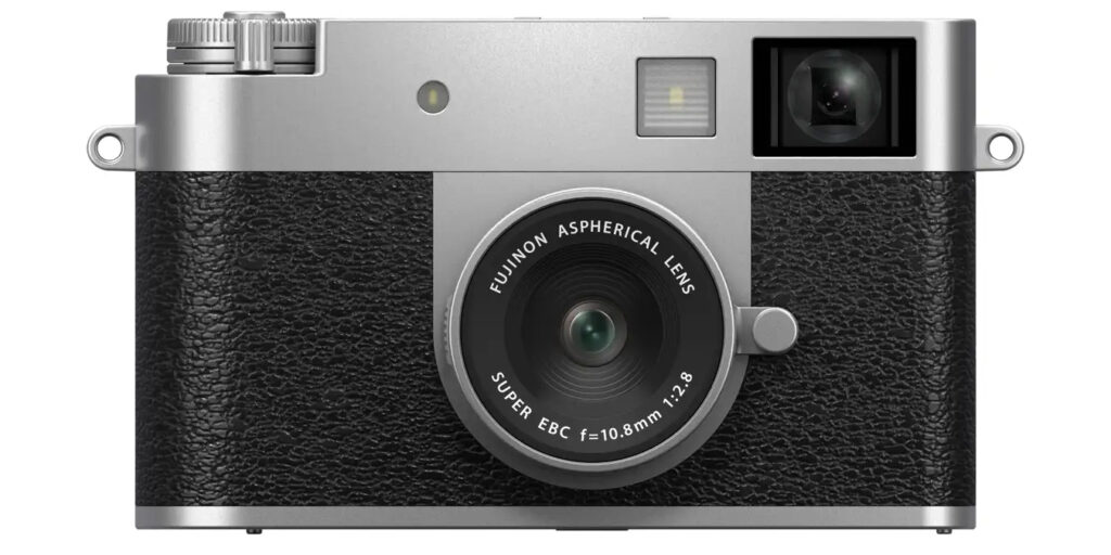 アナログ写真体験を現代に再構築 富士フイルム、小型デジタルカメラ「X half」を6月発売 - CREATIVE VILLAGE