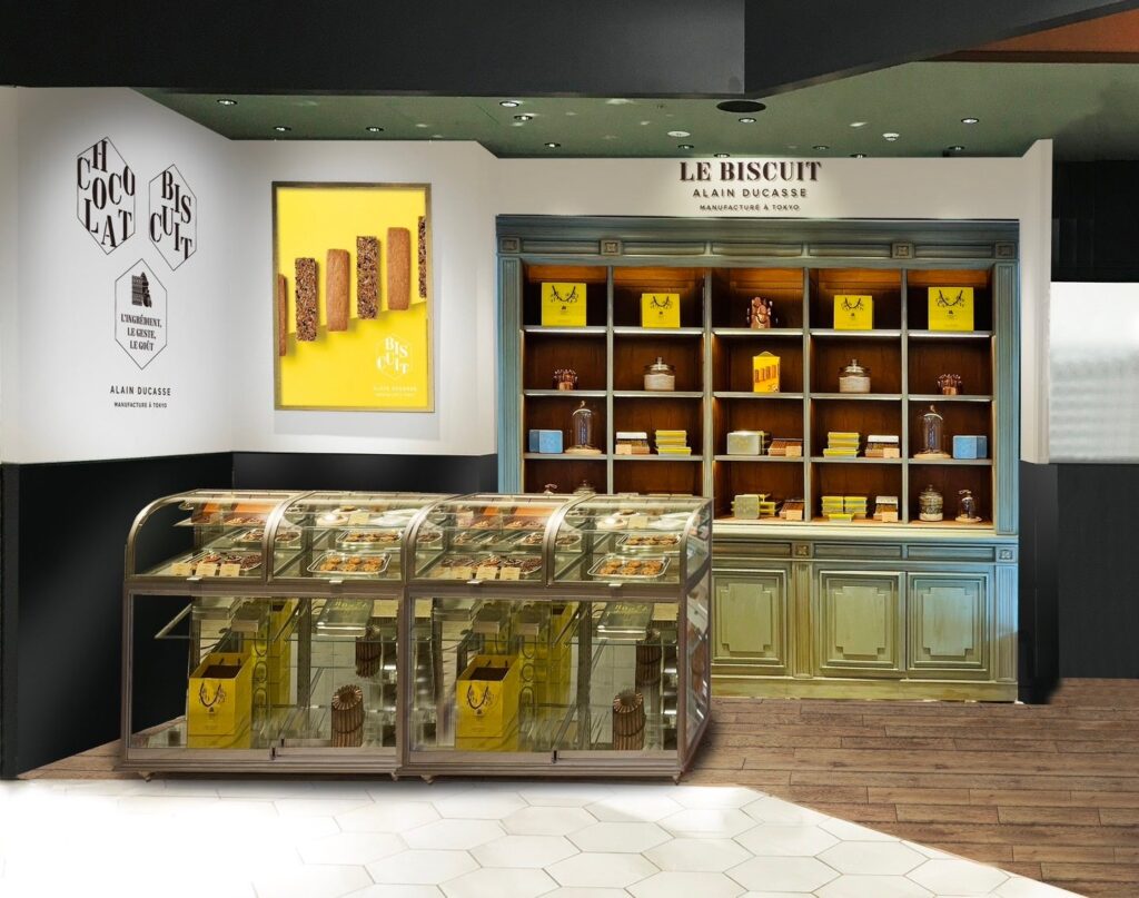 フランス・パリ発のビスケット専門店「ル・ビスキュイ・アラン・デュカス」 渋谷スクランブルスクエアと羽田空港に新店オープン!日本初登場のビスケットや日本限定ビスケットソフトクリームも登場! | 株式会社SFADのプレスリリース フランス・パリ発のビスケット専門店「ル・ビスキュイ・アラン・デュカス」 渋谷スクランブルスクエアと羽田空港に新店オープン!日本初登場のビスケットや日本限定ビスケットソフトクリームも登場! | 株式会社SFADのプレスリリース