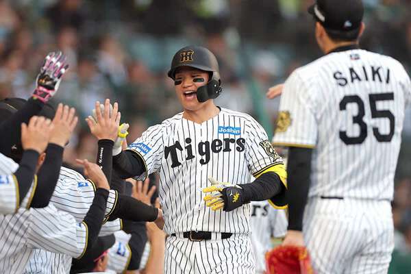 巨人震撼の“4/7”…阪神24歳は「ほんまバケモン」 特大の一発にX騒然「なにこれ？」 - au Webポータル