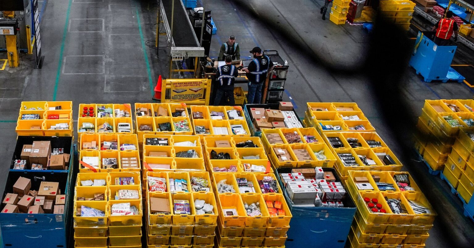 アマゾン、40億ドルを投じて米国の地方配送網拡充へ | ロイター