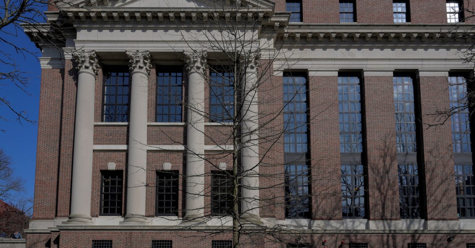 トランプ米大統領、ハーバード大への補助金打ち切り示唆 | ロイター トランプ米大統領、ハーバード大への補助金打ち切り示唆 | ロイター