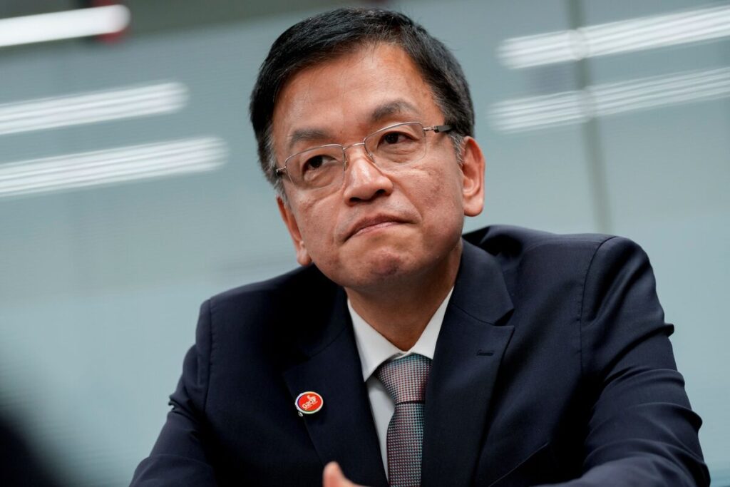 韓国、大統領代行予定の財政相が直前に辞任-政治危機が再び深刻化 – Bloomberg 韓国、大統領代行予定の財政相が直前に辞任-政治危機が再び深刻化 - Bloomberg