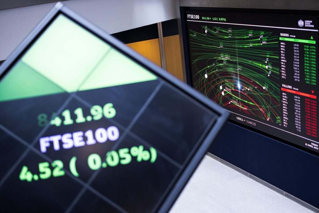 【欧州市況】英中銀利下げ期待で利回り曲線スティープ化-株は小動き – Bloomberg 【欧州市況】英中銀利下げ期待で利回り曲線スティープ化-株は小動き - Bloomberg