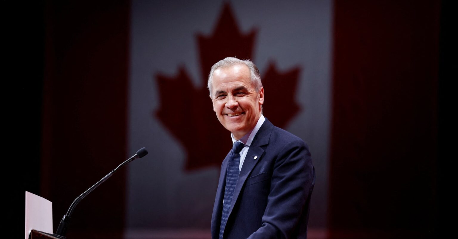 カナダ首相がトランプ氏と電話会談、 近く直接会うことで合意 | ロイター