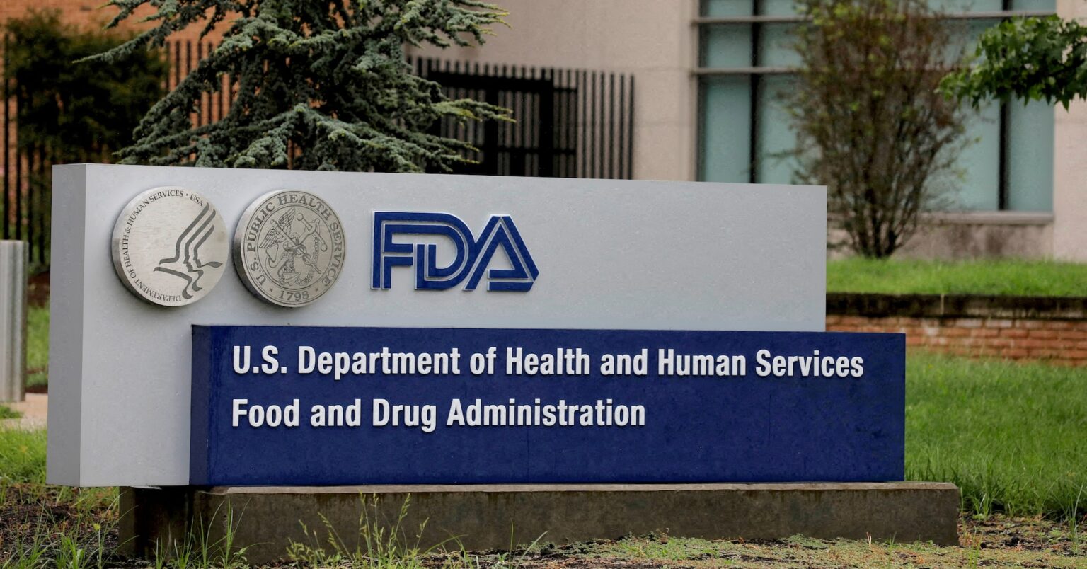 トランプ氏、医薬品の国内製造促進へ大統領令 工場承認加速を指示 | ロイター トランプ氏、医薬品の国内製造促進へ大統領令 工場承認加速を指示 | ロイター