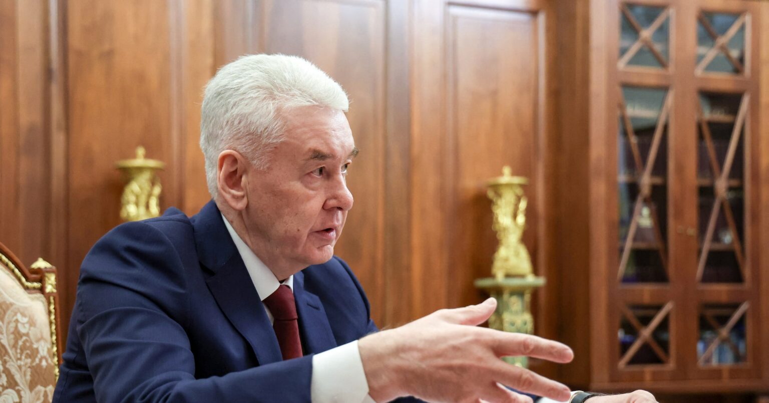 モスクワ州上空でウクライナのドローン2機撃墜、戦勝記念式典控え | ロイター