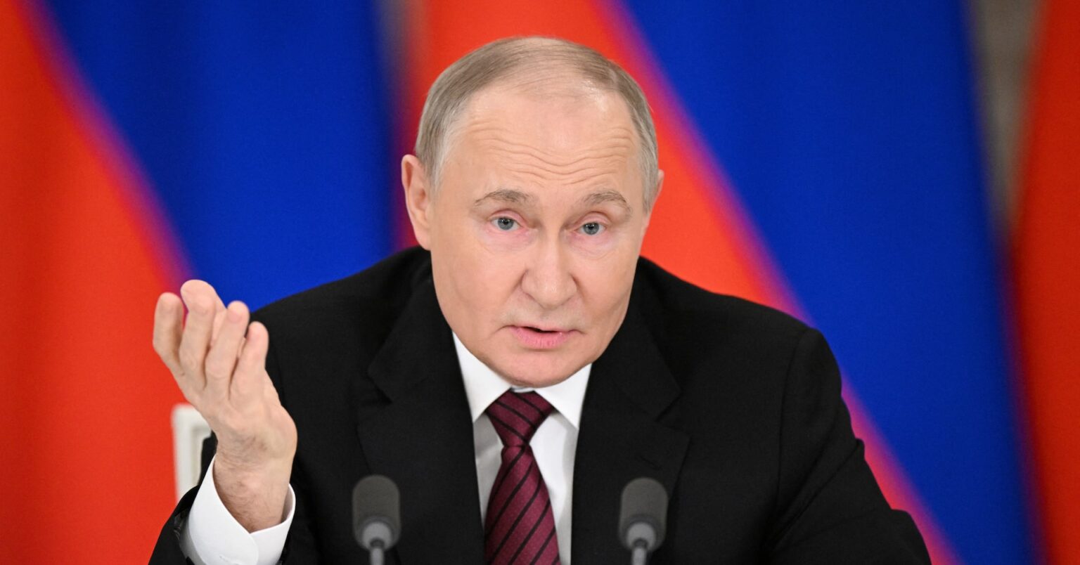 プーチン氏、ウクライナとの直接協議提案　15日にトルコで | ロイター
