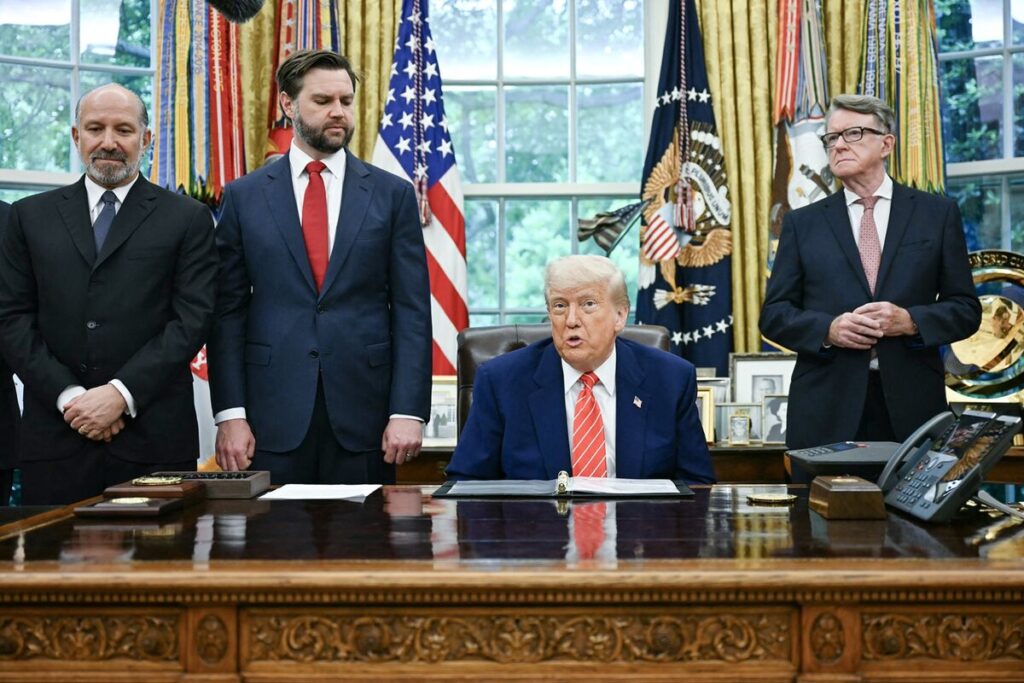 トランプ氏、英国との貿易協定合意を発表－詳細は交渉継続 - Bloomberg
