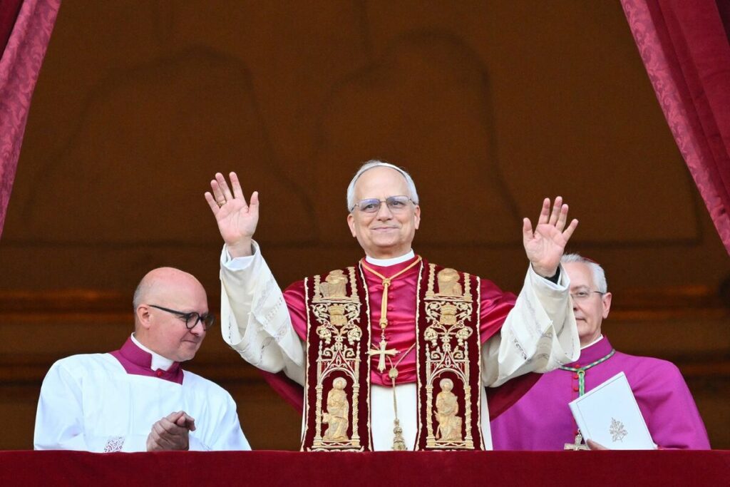 新ローマ教皇に米国出身プレボスト氏、穏健派と強硬派の橋渡しを期待 - Bloomberg
