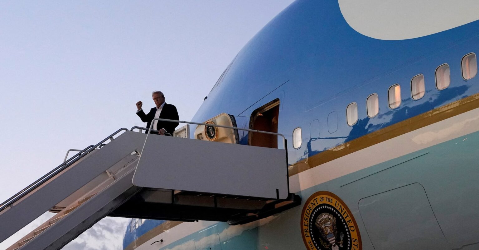 トランプ氏、カタールからジャンボ機受領へ　大統領専用機に導入 | ロイター