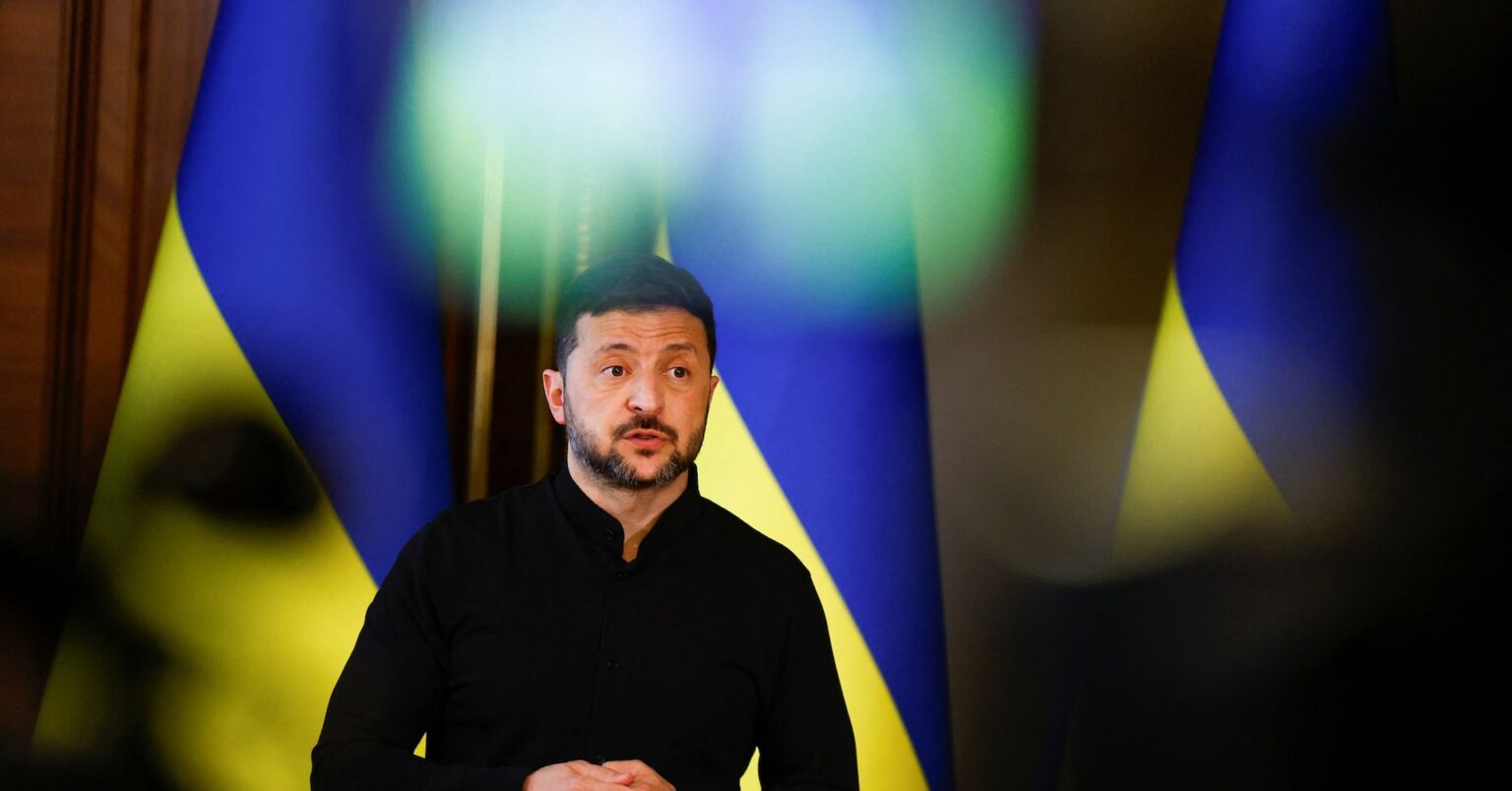 ゼレンスキー氏、新ローマ教皇の即位ミサ参列へ意欲 外交機会にも | ロイター ゼレンスキー氏、新ローマ教皇の即位ミサ参列へ意欲 外交機会にも | ロイター