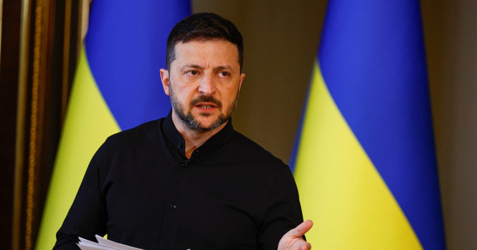 ロシアの動き見極め次の措置決定、ウクライナ大統領　直接協議控え | ロイター