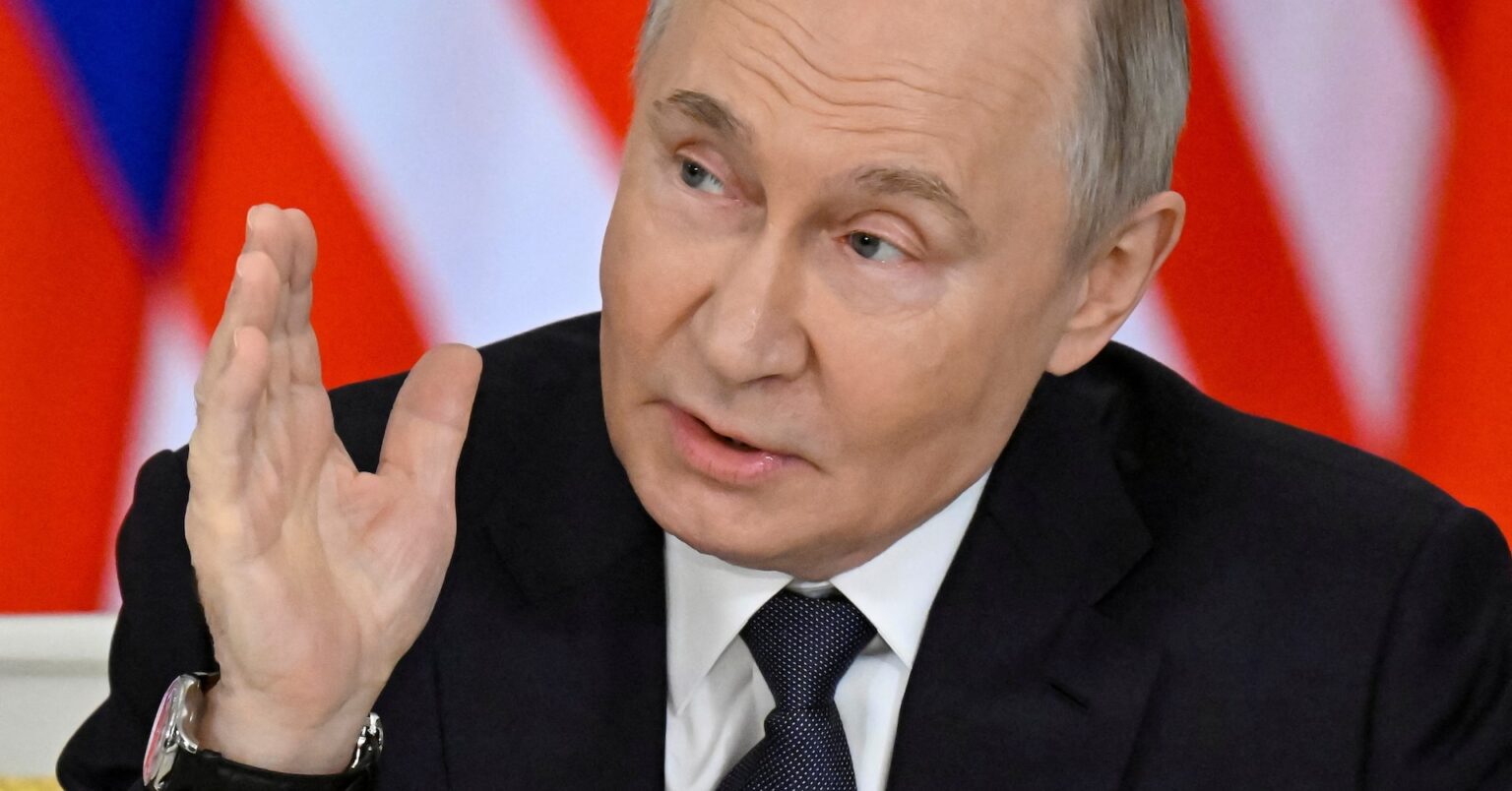 ウクライナ直接協議、プーチン氏出席せず　トランプ氏も見送り | ロイター