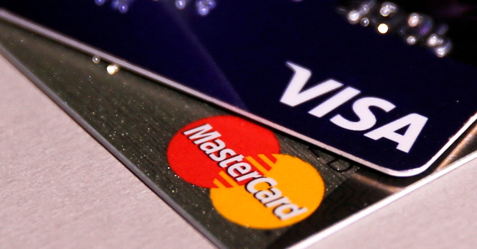 欧州の小売業者、ＥＵに米カード2社の手数料引き下げ指導を要請 | ロイター