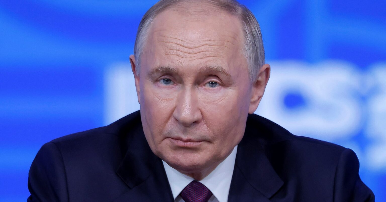 コラム：ウクライナ戦争、長期化がプーチン氏に突きつける困難な選択 | ロイター