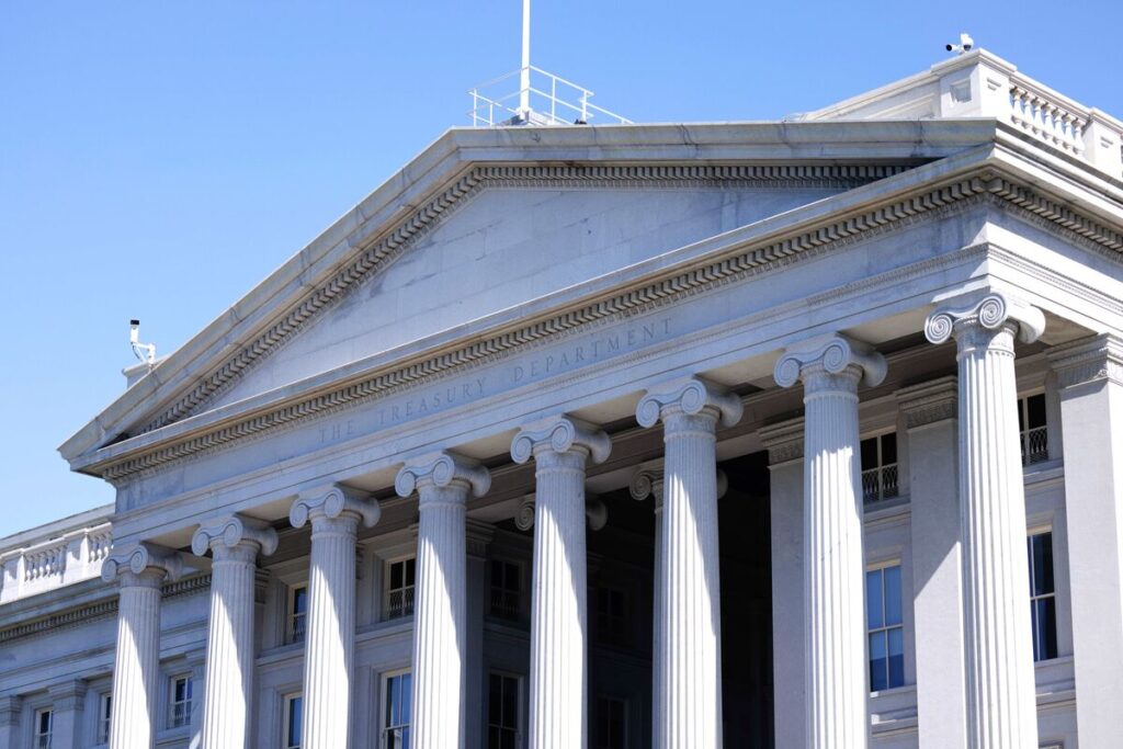 【今朝の５本】仕事を始める前に読んでおきたい厳選ニュース - Bloomberg