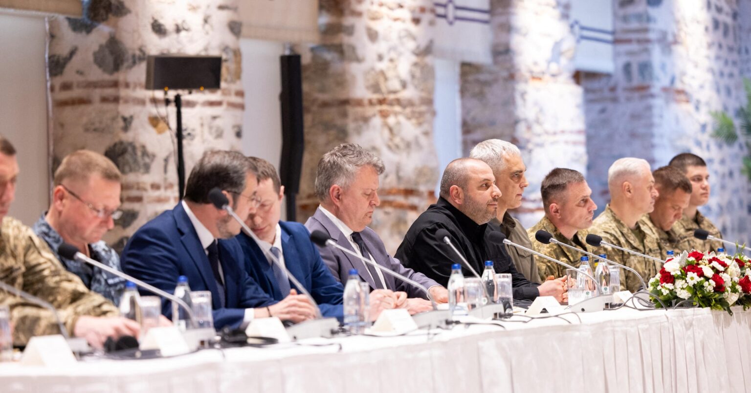 ロシア・ウクライナ、過去最大規模の捕虜交換で合意　それぞれ1000人 | ロイター