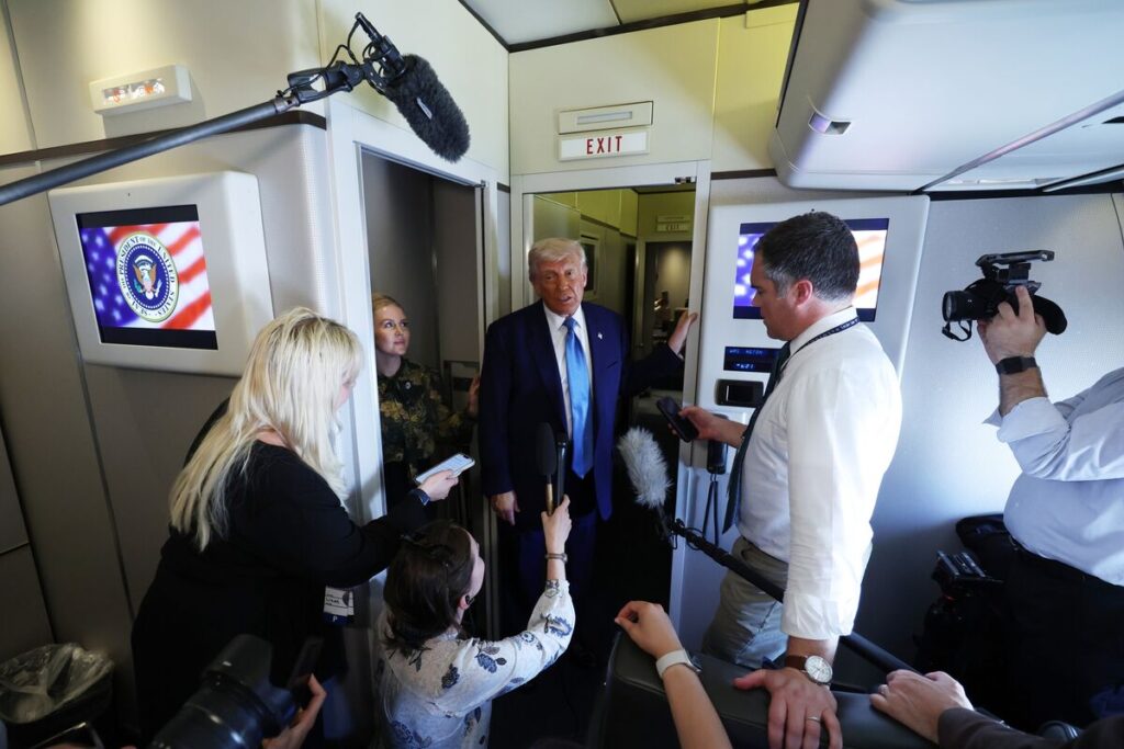 トランプ氏、イラン核協議で米国は合意案提示－早急な対応を要求 - Bloomberg