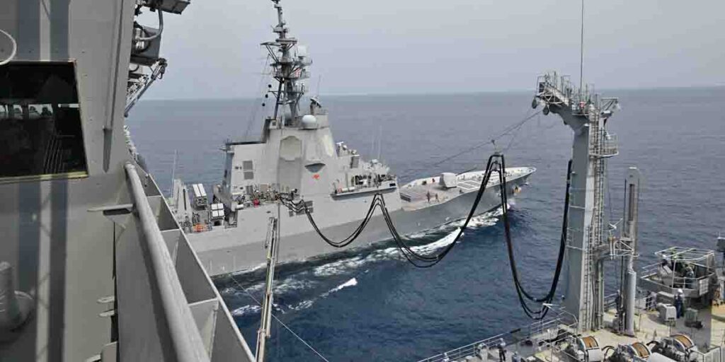 補給艦「ましゅう」、オーストラリア海軍駆逐艦「シドニー」へ補給支援を実施 | フネコ - Funeco