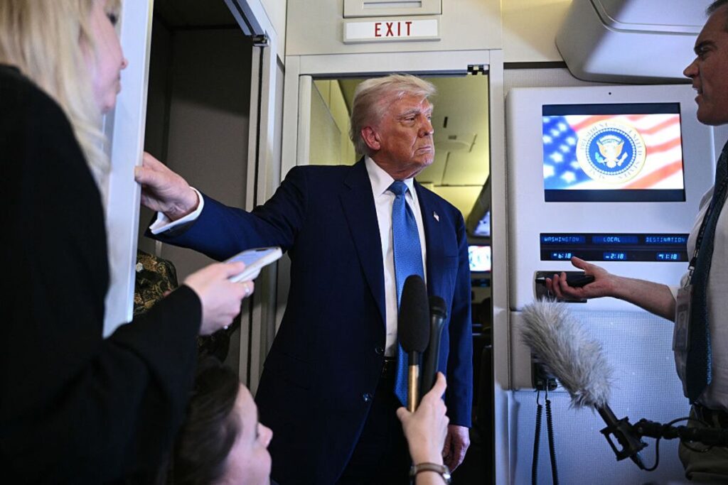 トランプ氏、プーチン氏と19日電話会談－ウクライナ停戦を協議へ - Bloomberg